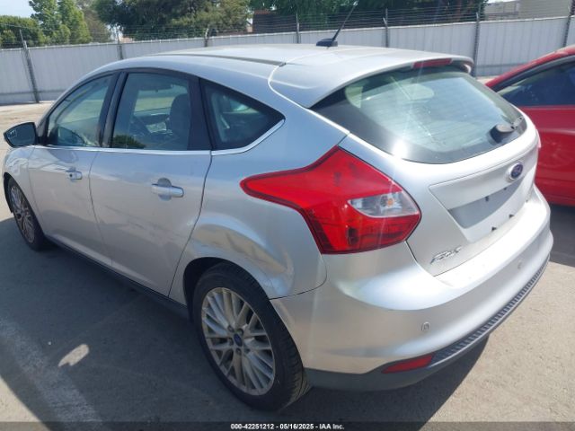 1FADP3N22EL317329 Ford Focus Titanium