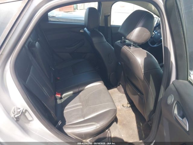 1FADP3N22EL317329 Ford Focus Titanium