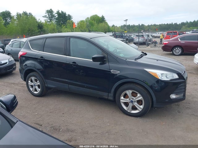 1FMCU9G96GUC31705 Ford ESCAPE SE