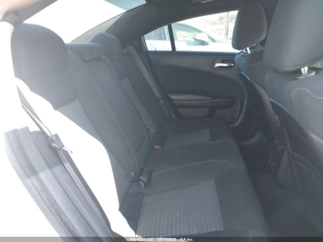 2C3CDXHG4KH747003 Dodge Charger Gt Rwd