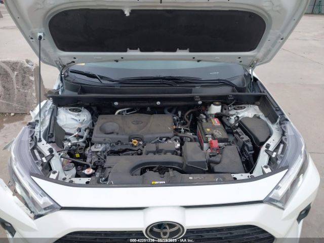 2T3C1RFV6NW211580 Toyota Rav4 Xle Premium