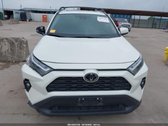 2T3C1RFV6NW211580 Toyota Rav4 Xle Premium