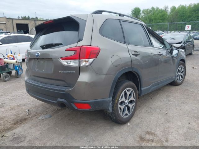 JF2SKAJC2LH608689 Subaru Forester Premium