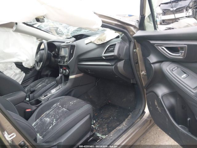 JF2SKAJC2LH608689 Subaru Forester Premium