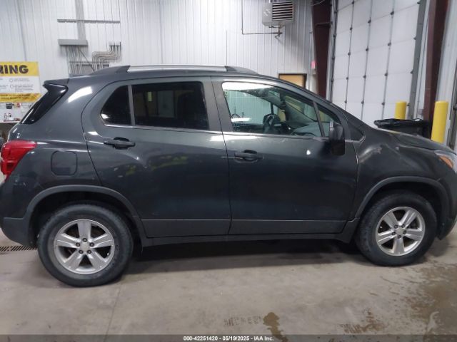 3GNCJPSB4HL225450 Chevrolet Trax Lt