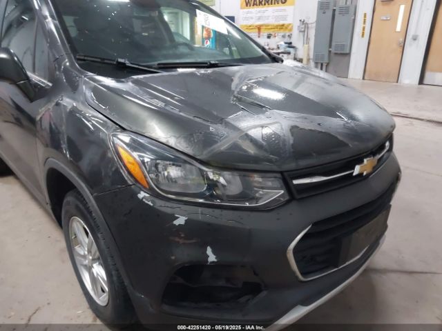 3GNCJPSB4HL225450 Chevrolet Trax Lt