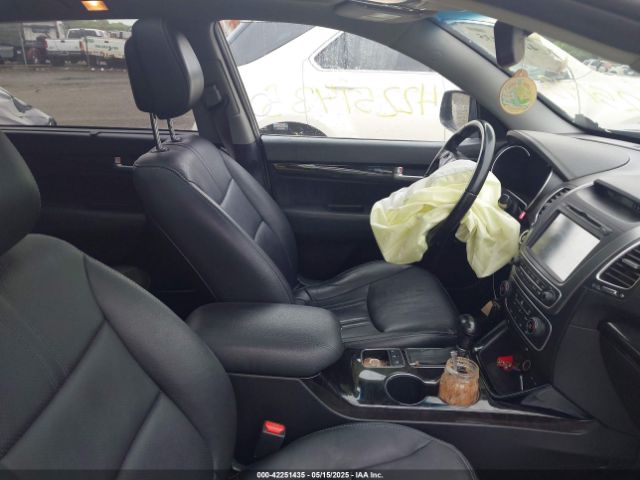 5XYKWDA70EG478463 KIA Sorento Sx V6