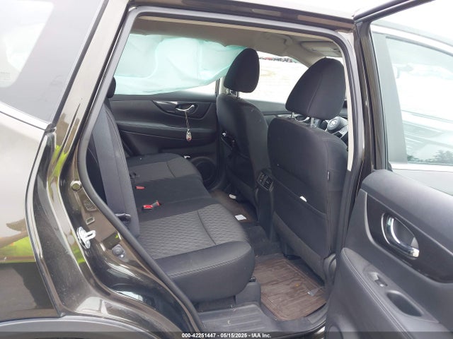 Nissan ROGUE S 2017 KNMAT2MT9HP519773 Image 8