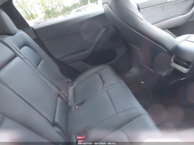 2025 TESLA MODEL Y 7SAYGDED1SA348492 Photo 7