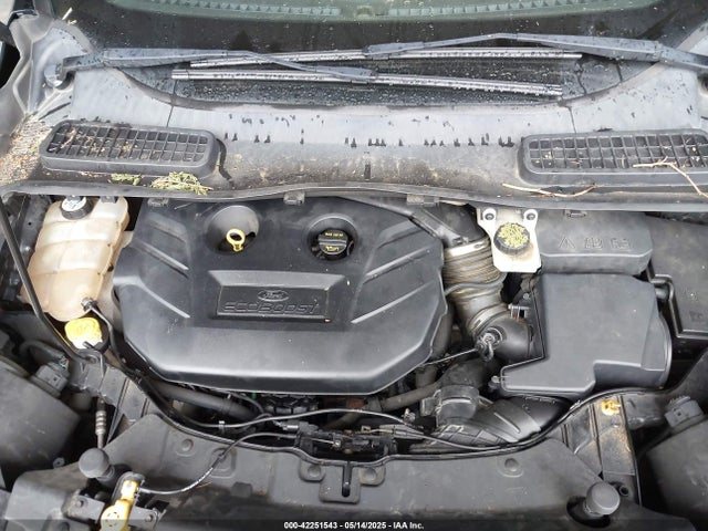 1FMCU9J99GUB10501 Ford Escape Titanium