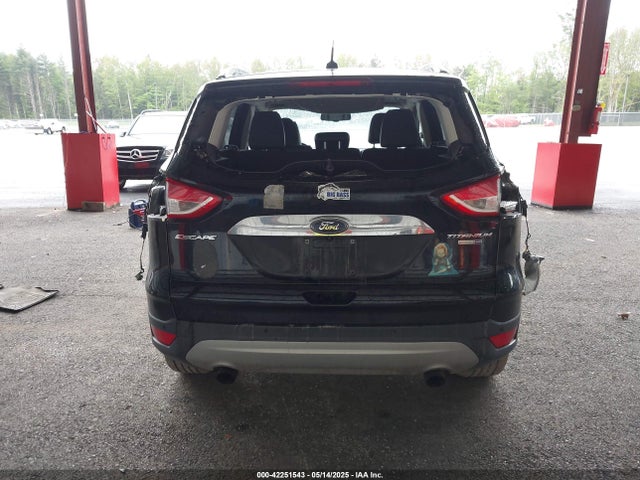 1FMCU9J99GUB10501 Ford Escape Titanium