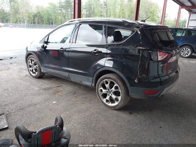 1FMCU9J99GUB10501 Ford Escape Titanium