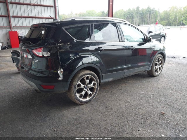 1FMCU9J99GUB10501 Ford Escape Titanium