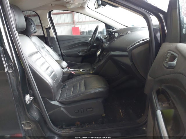1FMCU9J99GUB10501 Ford Escape Titanium