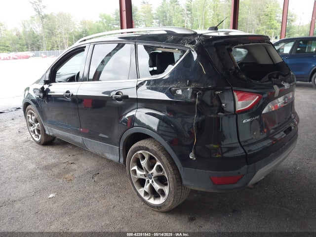 1FMCU9J99GUB10501 Ford Escape Titanium