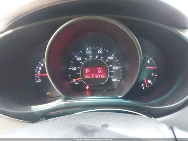 KNDJP3A55F7748139 KIA SOUL +