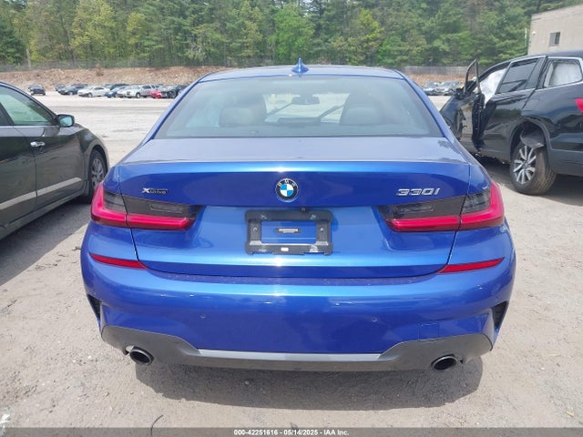 WBA5R7C57KAJ81832 BMW 330I