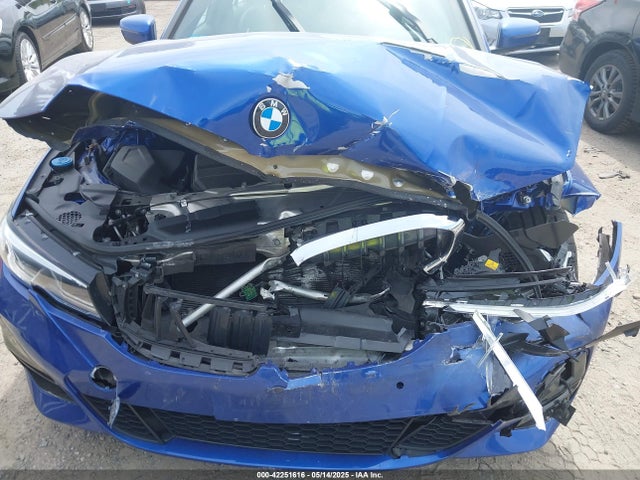 WBA5R7C57KAJ81832 BMW 330I
