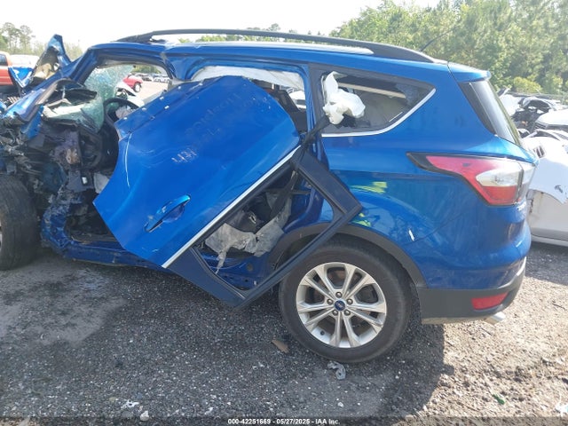 1FMCU0GD9JUD60979 Ford ESCAPE SE