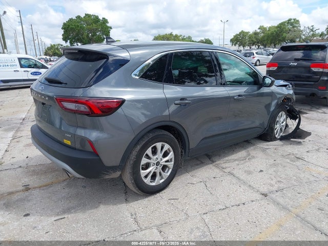 1FMCU0GZ4PUA79581 Ford Escape Active