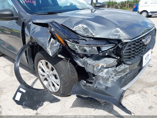 1FMCU0GZ4PUA79581 Ford Escape Active