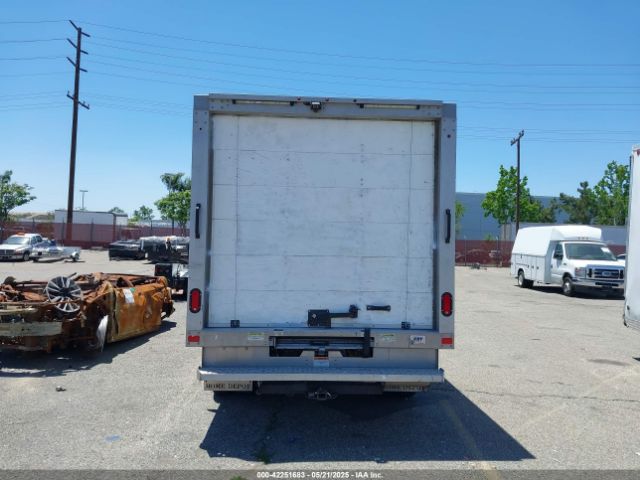 1FDBF8ZM7KKA38548 Ford 2019