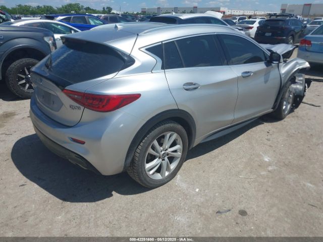 2017 INFINITI QX30 SJKCH5CP1HA025374 Photo 3