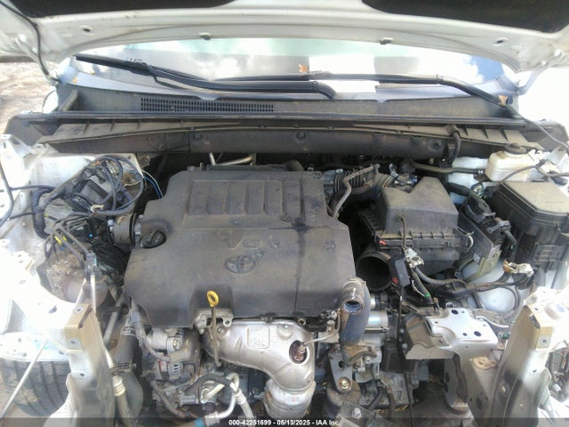 5TDZKRFH4FS040865 Toyota Highlander Le Plus V6