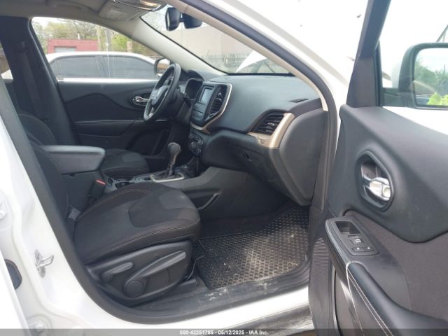 2015 JEEP CHEROKEE 1C4PJMCS3FW610951 Photo 4