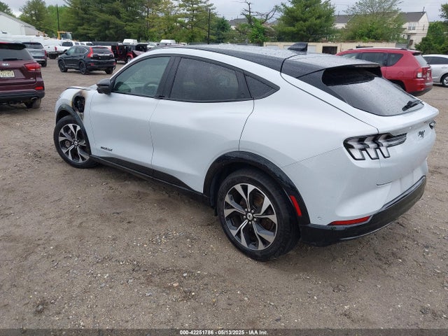 Ford Mustang Mach-e Premium 2022 3FMTK3SUXNMA56889 Image 3