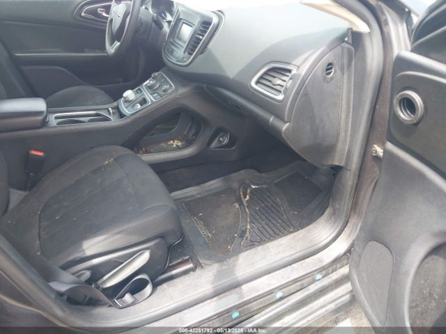 2016 CHRYSLER 200 1C3CCCAB7GN129957 Photo 4