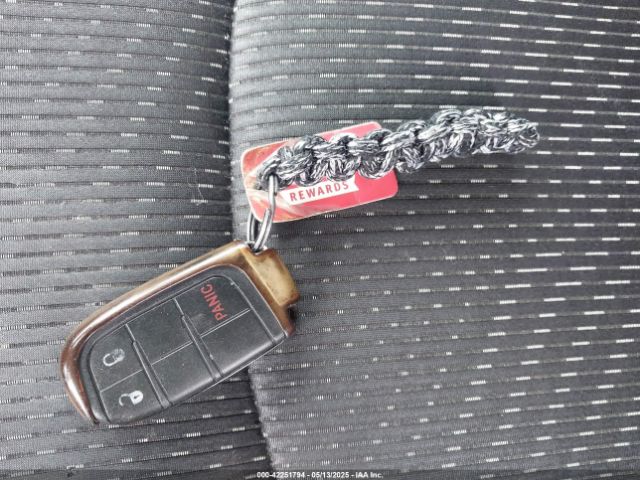 3C4PDCABXJT319785 Dodge JOURNEY SE