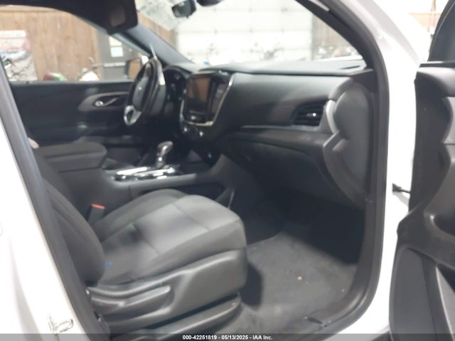 1GNEVGKWXNJ126618 Chevrolet Traverse Awd Lt Cloth