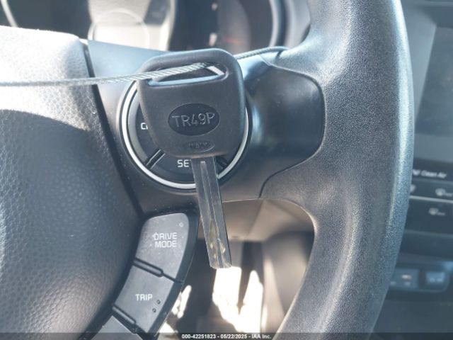 KNDJP3A52K7015508 KIA SOUL +