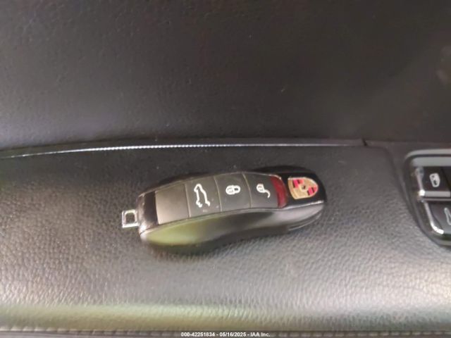 WP1AA2A25ELA92949 Porsche Cayenne