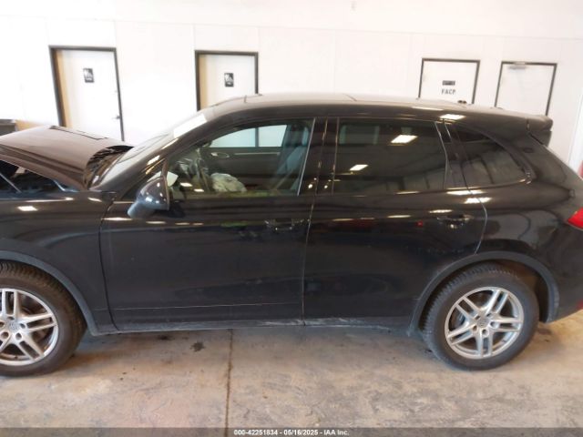 WP1AA2A25ELA92949 Porsche Cayenne