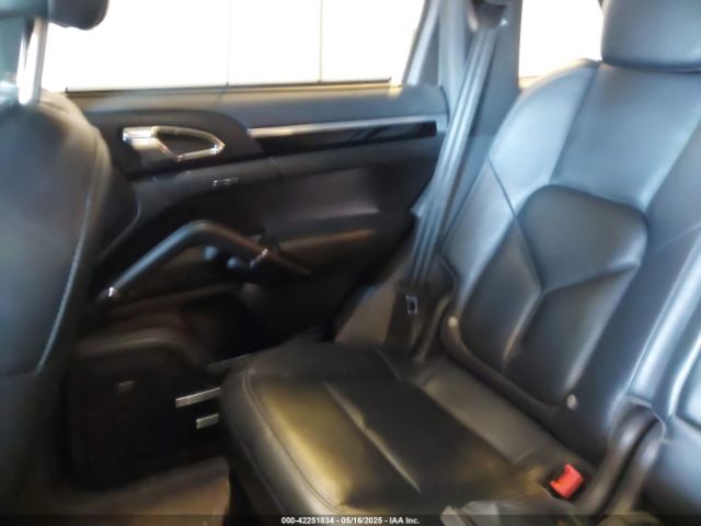 WP1AA2A25ELA92949 Porsche Cayenne