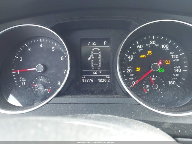 3VWDB7AJ7JM207427 Volkswagen Jetta 1.4t Se/1.4t Wolfsburg Edition