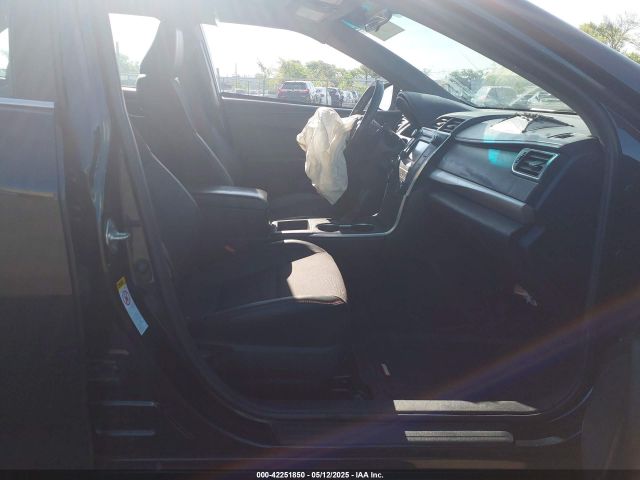 4T1BF1FK4HU791073 Toyota CAMRY SE