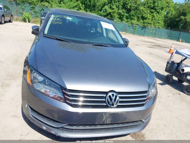1VWBT7A31FC023874 Volkswagen Passat 1.8t Se