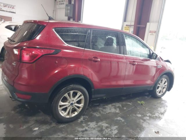 1FMCU9GD9KUA91470 Ford ESCAPE SE