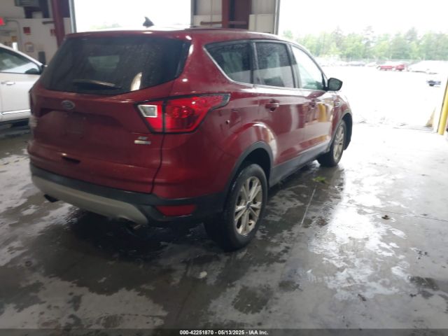 1FMCU9GD9KUA91470 Ford ESCAPE SE
