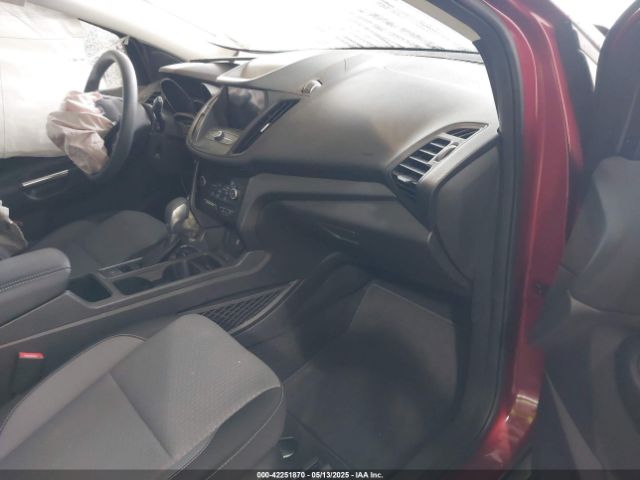 1FMCU9GD9KUA91470 Ford ESCAPE SE