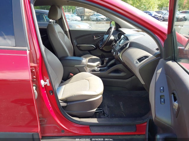 KM8JU3AG8EU838682 Hyundai TUCSON SE