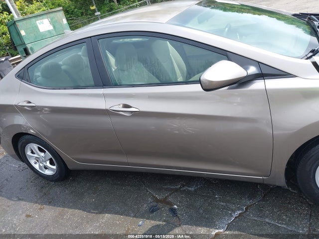 5NPDH4AE9EH523832 Hyundai ELANTRA SE