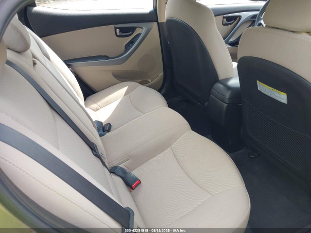 5NPDH4AE9EH523832 Hyundai ELANTRA SE