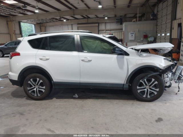 JTMZFREV3JJ197336 Toyota RAV4 LE