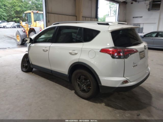 JTMZFREV3JJ197336 Toyota RAV4 LE