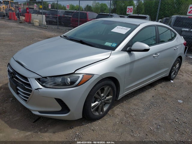 5NPD84LF0HH068072 Hyundai ELANTRA SE