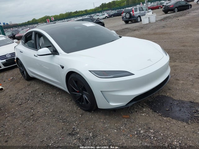 2025 TESLA MODEL 3 5YJ3E1ET7SF939383 Photo 0